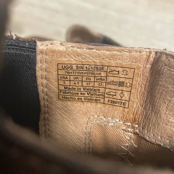 UGG CAMDEN BROWN ANKLE BOOTS SIZE 6 - Picture 8 of 10